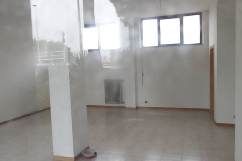 Erhvervsejendom i Monteprandone, Ascoli Piceno, Monteprandone - € 47.000 | Ref: loc33 - foto 4