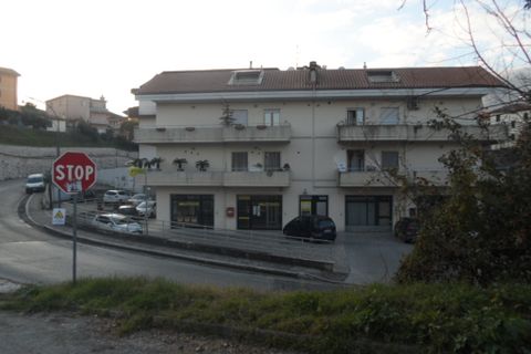 Erhvervsejendom i Folignano, Ascoli Piceno, Folignano - € 150.000 | Ref: loc557 - foto 2