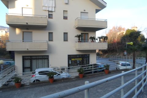 Erhvervsejendom i Folignano, Ascoli Piceno, Folignano - € 150.000 | Ref: loc557 - foto 3