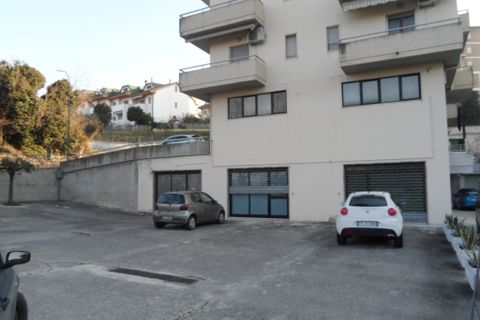 Erhvervsejendom i Folignano, Ascoli Piceno, Folignano - € 150.000 | Ref: loc557 - foto 6