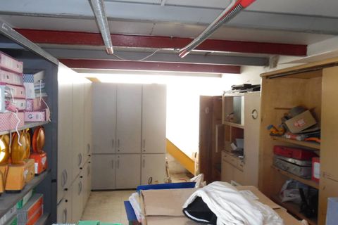 Erhvervsejendom i Acquaviva Picena, Ascoli Piceno, Acquaviva Picena - € 170.000 | Ref: cap98 - foto 4