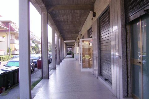Erhvervsejendom i Martinsicuro, Teramo, Martinsicuro - € 100.000 | Ref: loc593 - foto 3