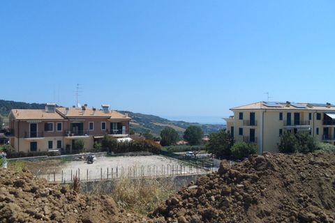 Helårsgrund i Monteprandone, Ascoli Piceno, Monteprandone - € 540.000 | Ref: ter134 - foto 1