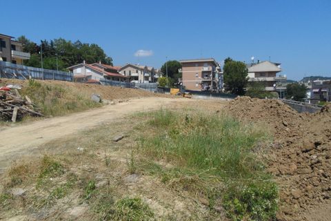 Helårsgrund i Monteprandone, Ascoli Piceno, Monteprandone - € 540.000 | Ref: ter134 - foto 2