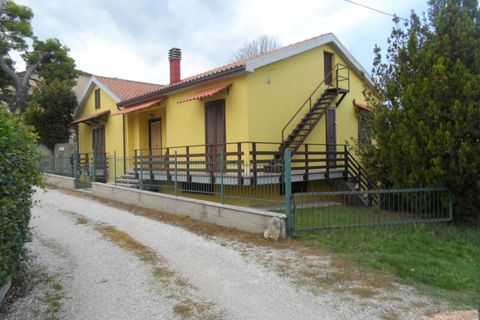 Villa a Castorano, Ascoli Piceno, Castorano - € 235.000 | Ref: cas1570 - foto 21