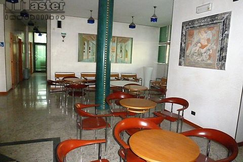 L'establiment comercial a Treviso, Treviso, Treviso - € 5.000/mes | Ref: U105A - foto 2