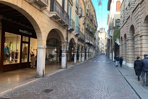 L'establiment comercial a Treviso, Treviso, Treviso - € 3.800/mes | Ref: N51A - foto 9