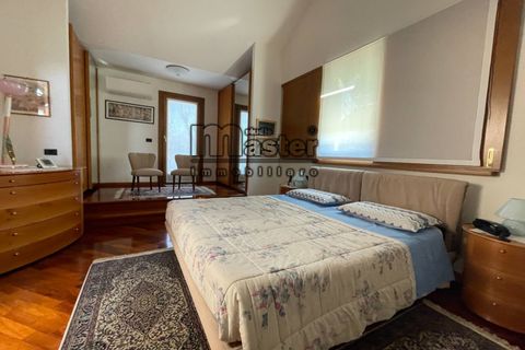 Villa i Preganziol, Treviso, Preganziol - € 650 000 | Ref: V252 - foto 11