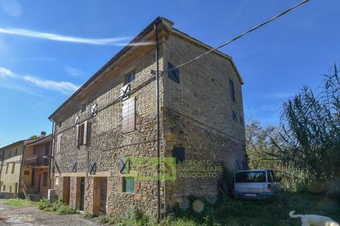 Landejendom i Comunanza, Ascoli Piceno, Comunanza - € 85.000 | Ref: 113666 - foto 3