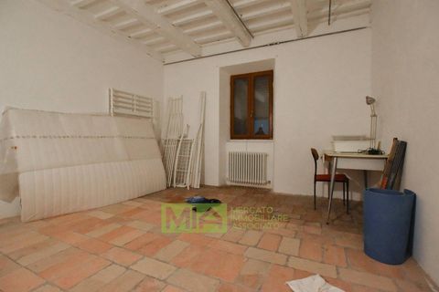 Landejendom i Comunanza, Ascoli Piceno, Comunanza - € 85.000 | Ref: 113666 - foto 16