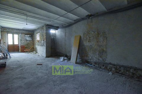 Landejendom i Comunanza, Ascoli Piceno, Comunanza - € 85.000 | Ref: 113666 - foto 30