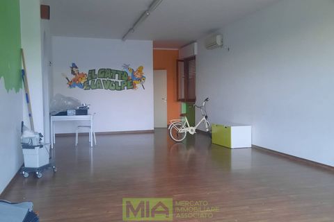 L'establiment comercial a Altidona, Fermo, Altidona - € 500/mes | Ref: 114680 - foto 2