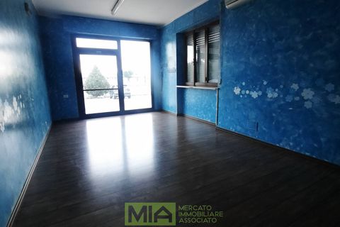 L'establiment comercial a Altidona, Fermo, Altidona - € 500/mes | Ref: 114680 - foto 6