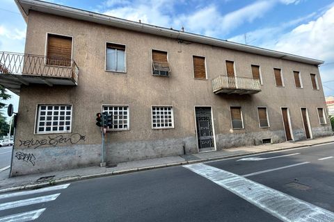 Erhvervsejendom i Busto Arsizio, Varese, Busto Arsizio - € 300.000 | Ref: 411 - foto 9