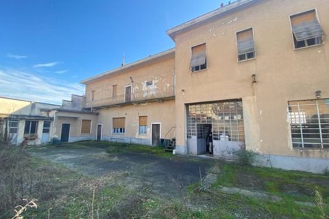 Erhvervsejendom i Busto Arsizio, Varese, Busto Arsizio - € 300.000 | Ref: 411 - foto 21