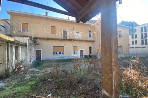Erhvervsejendom i Busto Arsizio, Varese, Busto Arsizio - € 300.000 | Ref: 411 - foto 28