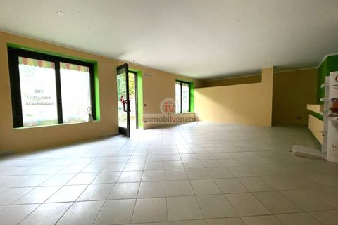 Erhvervsejendom i Lonigo, Vicenza, Lonigo - € 100.000 | Ref: 768 - foto 4