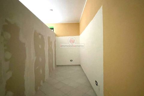 Erhvervsejendom i Lonigo, Vicenza, Lonigo - € 100.000 | Ref: 768 - foto 9
