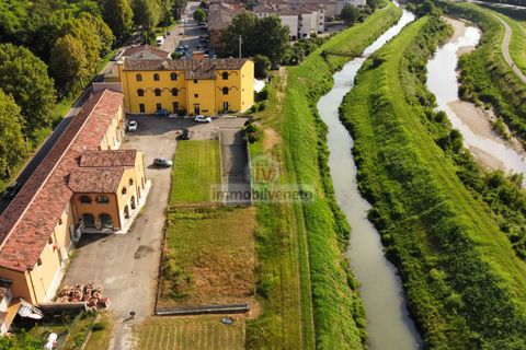 Erhvervsejendom i Lonigo, Vicenza, Lonigo - € 800.000 | Ref: 778 - foto 1