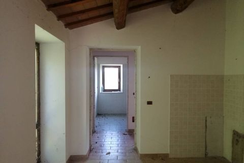 Landejendom i Apiro, Macerata, Apiro - € 40.000 | Ref: CC82 - foto 5