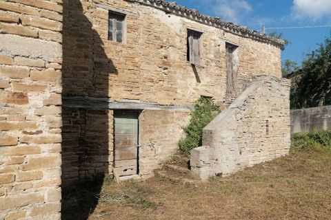 Landejendom i Apiro, Macerata, Apiro - € 35.000 | Ref: CD87 - foto 3