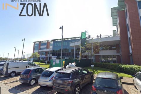 Erhvervsejendom i Spoltore, Pescara, Spoltore - € 190.964 | Ref: 2456 - foto 4