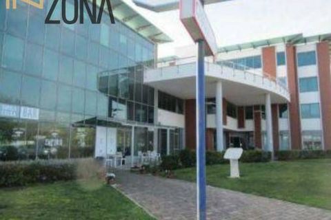 Erhvervsejendom i Spoltore, Pescara, Spoltore - € 200.241 | Ref: 4032 - foto 3