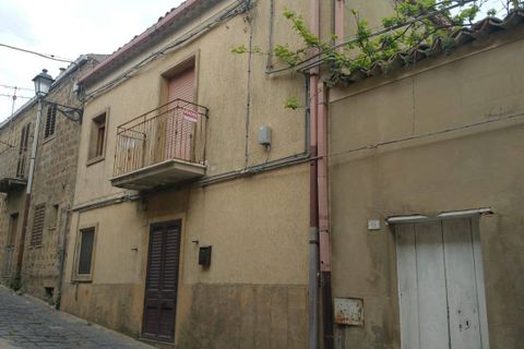 Villa i Aidone, Enna, Aidone - € 25.000 | Ref: PI00210 - foto 1