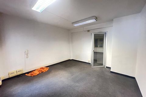 Erhvervsejendom i Pisa, Pisa, Pisa - € 80.000 | Ref: 2025071 - foto 12
