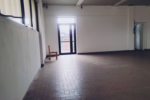 L'establiment comercial a Pontedera, Pisa, Pontedera - € 2.000/mes | Ref: 2019P258 - foto 4