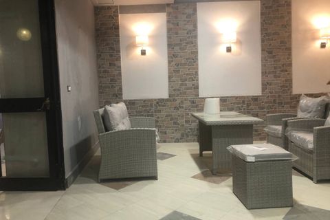 L'establiment comercial a Altopascio, Lucca, Altopascio - € 2.700/mes | Ref: 2020LU168 - foto 3