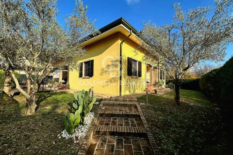 Villa i Formigine, Modena, Formigine - € 695.000 | Ref: CBI132-1802-121 - foto 1