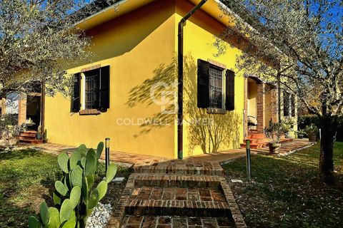Villa i Formigine, Modena, Formigine - € 695.000 | Ref: CBI132-1802-121 - foto 2