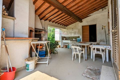 Villa in Seravezza, Lucca, Seravezza - € 500.000 | Ref: 2632 - foto 1