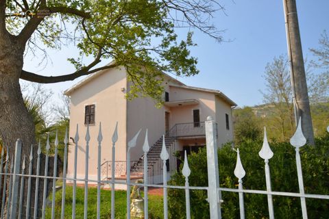 Villa i Montefiore dell'Aso, Ascoli Piceno, Montefiore dell'Aso - € 265.000 | Ref: 29587 - foto 2