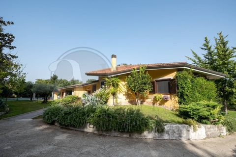 Villa i Pignataro Interamna, Frosinone, Pignataro Interamna - € 500.000 | Ref: AC99-149-1054 - foto 9