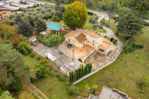 Villa a Cassino, Frosinone, Cassino - € 1.000.000 | Ref: AC99-149-1363 - foto 11