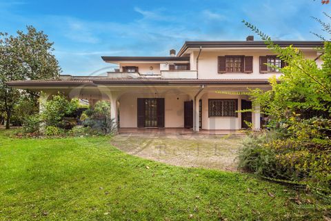 Villa i Ceprano, Frosinone, Ceprano - € 480 000 | Ref: AC99-149-1371 - foto 8