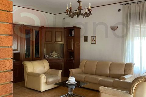 Villa a Arce, Frosinone, Arce - € 60.000 | Ref: AC99-149-1450 - foto 2