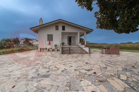 Villa i Pontecorvo, Frosinone, Pontecorvo - € 178.000 | Ref: AC99-149-1500 - foto 5