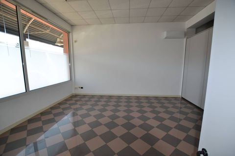 L'establiment comercial a Limena, Padua, Limena - € 1.100/mes | Ref: 1355 - foto 2