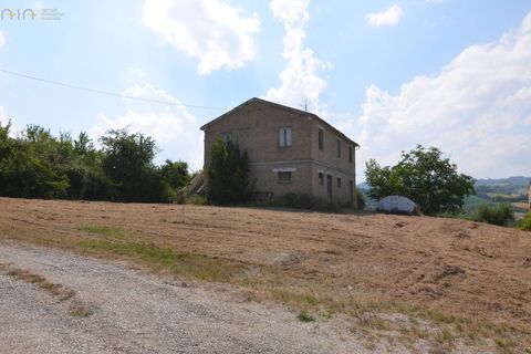 Landejendom i Castignano, Ascoli Piceno, Castignano - € 98.000 | Ref: 28235 - foto 3