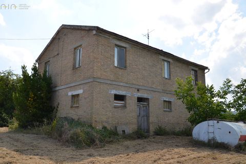 Landejendom i Castignano, Ascoli Piceno, Castignano - € 98.000 | Ref: 28235 - foto 8