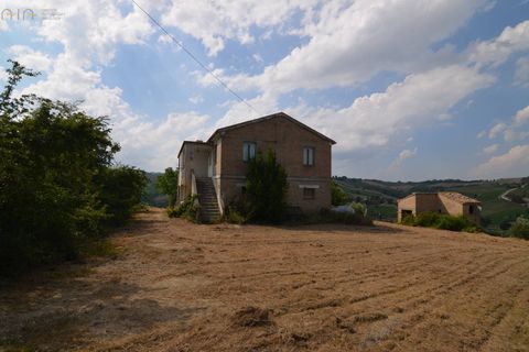 Landejendom i Castignano, Ascoli Piceno, Castignano - € 98.000 | Ref: 28235 - foto 18