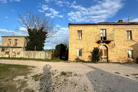 Landejendom i Castignano, Ascoli Piceno, Castignano - € 98.000 | Ref: 33195 - foto 2