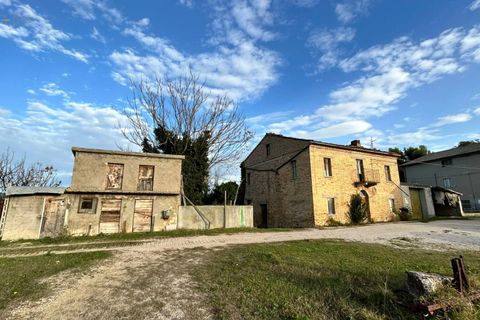 Landejendom i Castignano, Ascoli Piceno, Castignano - € 98.000 | Ref: 33195 - foto 3