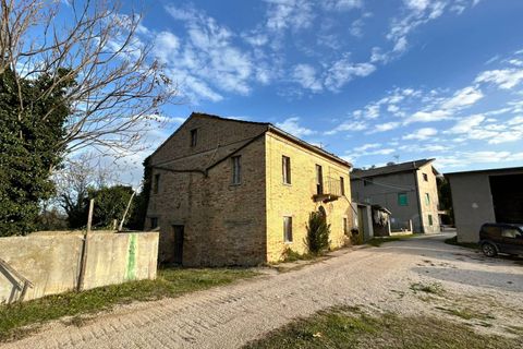Landejendom i Castignano, Ascoli Piceno, Castignano - € 98.000 | Ref: 33195 - foto 6