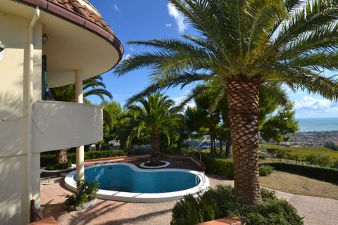 Villa i Colonnella, Teramo, Colonnella - € 750.000 | Ref: 17764 - foto 8