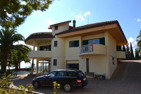 Villa i Colonnella, Teramo, Colonnella - € 750.000 | Ref: 17764 - foto 35