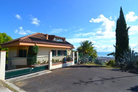 Villa i Colonnella, Teramo, Colonnella - € 750.000 | Ref: 17764 - foto 47